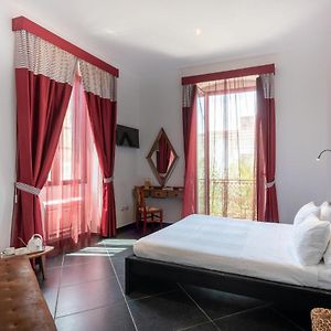 Maria Vittoria Charming Rooms&Apartments